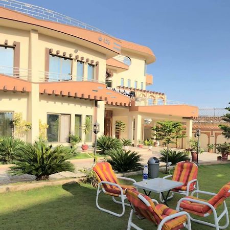 Royal Emirates Residence Abbottabad ภายนอก รูปภาพ